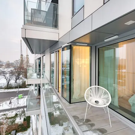 Dom & House - Yacht Park *