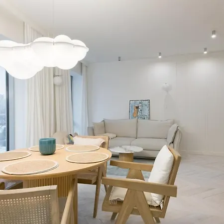 Dom & House - Yacht Park