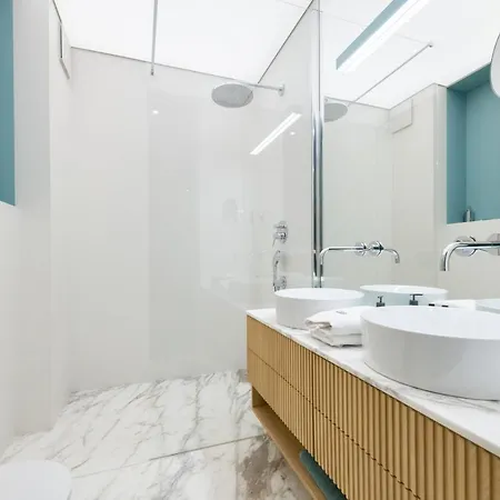 Dom & House - Yacht Park